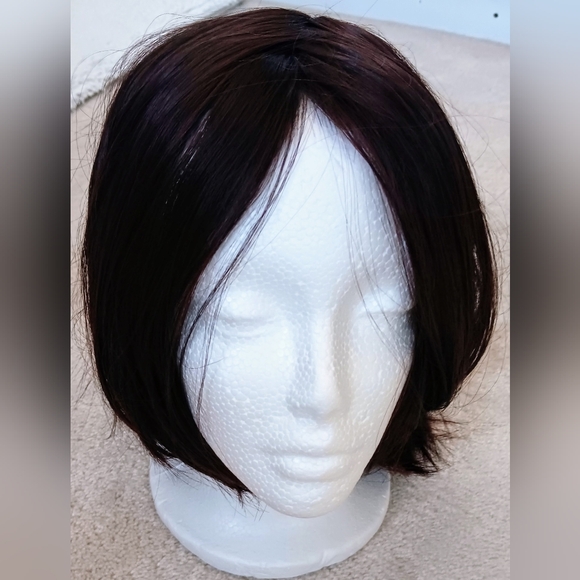 Unbranded~Dark Brown With Highlights 12 Inch Straight Modern Cut Bob Wig - Picture 8 of 13